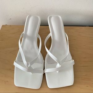⭐️CLEAR OUT white kitten heel thong sandals
